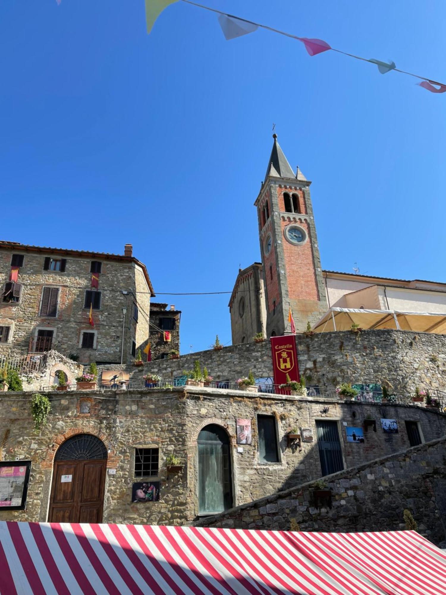 Villa La Casa In Castello Ambra Exterior foto